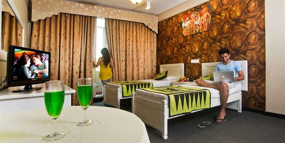 Hotel Omega Regency Colombo Extérieur photo